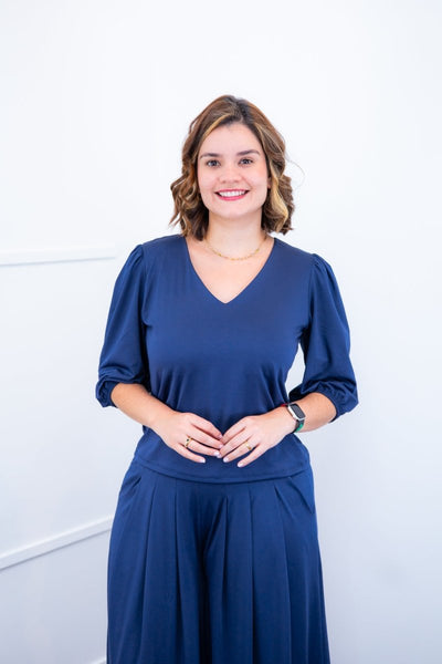 Blusa Eduarda - Gola V em Malha Confort - Naguirre Shop