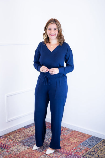 Conjunto Munique - Gola V Calça Pantalona Bolso Sobreposto em Moletinho - Naguirre Shop