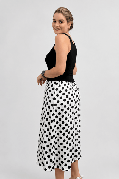 Vestido Paris Midi Regata com Saia Ampla em Poá - Estilo Parisiense