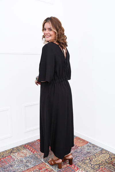 Vestido Luciana – Longuete em Viscomida com Mangas Amplas e Bolsos