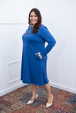 Vestido Sofia – Manga Longa com Gola Redonda Midi em Malha Confort