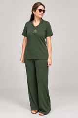 Conjunto Catarina em Malha Texturizada – Blusa Decote V e Calça Pantalona - Estilo Comfy Contemporâneo