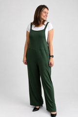 Macacão Salopete Berlim em Viscolycra – Pantalona Ampla com Bolsos