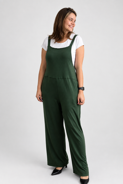 Macacão Salopete Berlim em Viscolycra – Pantalona Ampla com Bolsos