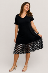 Vestido Mademoiselle Gola V com Babado em Tule Clássico Estilo Parisiense