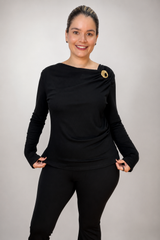 Blusa Drapeada com Broche em Malha Amanteigada