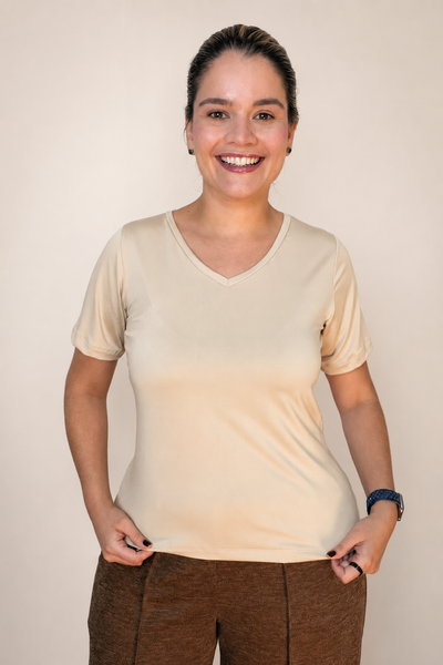 Blusa Osaka - T-Shirt Decote V em Malha Confort