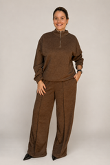 Conjunto Blusa com Zíper e Calça Pantalona em Malha Texturizada Confort
