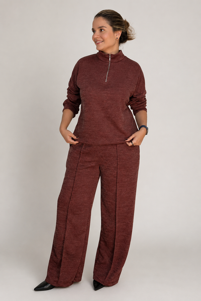 Conjunto Blusa com Zíper e Calça Pantalona em Malha Texturizada Confort