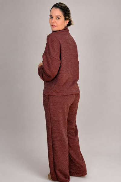 Conjunto Blusa com Zíper e Calça Pantalona em Malha Texturizada Confort