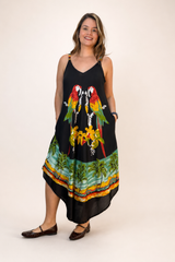 Vestido Fluido em Viscose Natural Evasê com Alças Marrocos Estampados