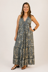 Vestido Estilo Boho Chic Toque Seda Light Evasê com Decote nas Costas Amira