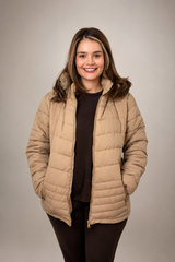 Casaco Puffer com Capuz Peluciado