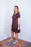 Vestido com Babado Gola V e Manga Curta Verona BF