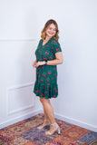 Vestido com Babado Gola V e Manga Curta Verona BF