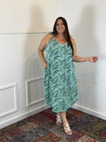 Vestido Paty – Decote Redondo e Alças Ajustáveis em Crepe