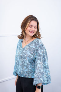 Blusa Bela - Manga Flare com Decote V em Crepe - Naguirre Shop