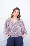 Blusa Bela - Manga Flare com Decote V em Crepe - Naguirre Shop