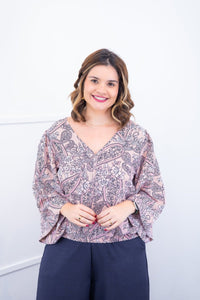Blusa Bela - Manga Flare com Decote V em Crepe - Naguirre Shop
