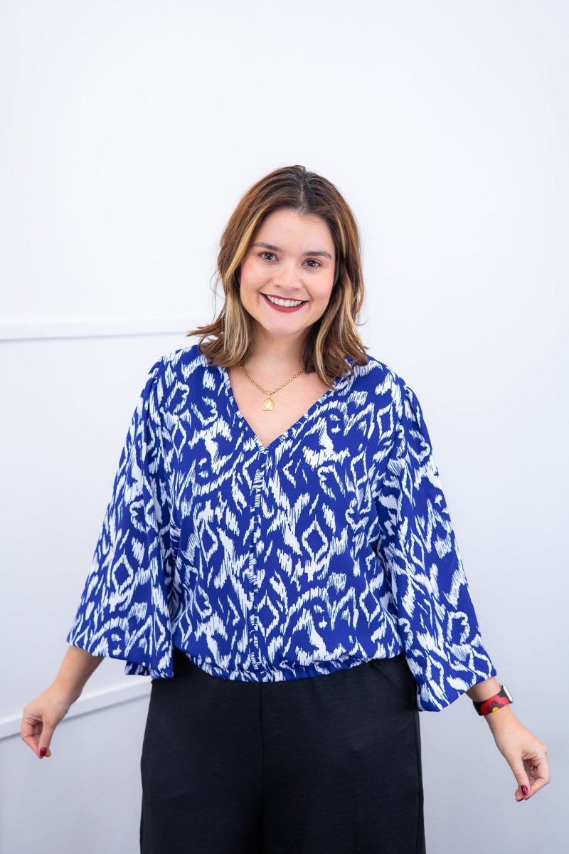 Blusa Bela - Manga Flare com Decote V em Crepe - Naguirre Shop