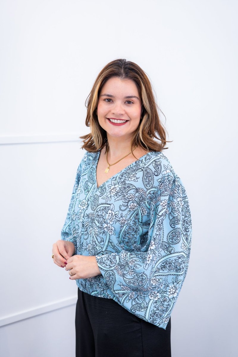 Blusa Bela - Manga Flare com Decote V em Crepe - Naguirre Shop