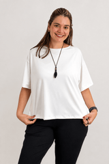 Blusa Big Clássica Estilo Urbana Lyon em malha Confort na cor Off-White, foto 1 de 2