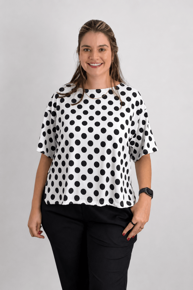Blusa Big Clássica Estilo Urbana Lyon em malha Confort na cor Poá Branco Médio, foto 1 de 2