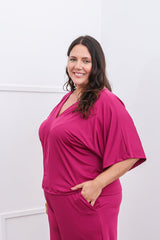 Blusa Cristina - Com Manga Morcego Gola V em Malha Confort - Naguirre Shop