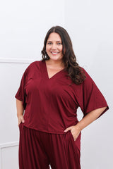 Blusa Cristina - Com Manga Morcego Gola V em Malha Confort - Naguirre Shop