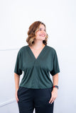 Blusa Cristina - Com Manga Morcego Gola V em Malha Confort - Naguirre Shop