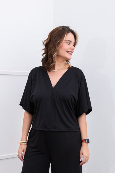 Blusa Cristina - Com Manga Morcego Gola V em Malha Confort - Naguirre Shop