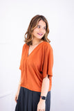 Blusa Cristina - Com Manga Morcego Gola V em Malha Confort - Naguirre Shop