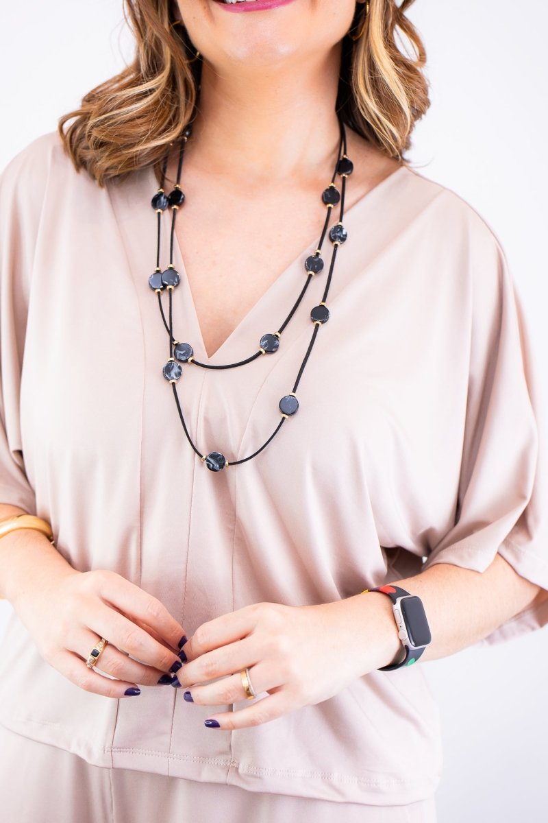 Blusa Cristina - Com Manga Morcego Gola V em Malha Confort - Naguirre Shop