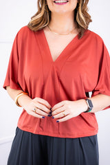 Blusa Cristina - Com Manga Morcego Gola V em Malha Confort - Naguirre Shop
