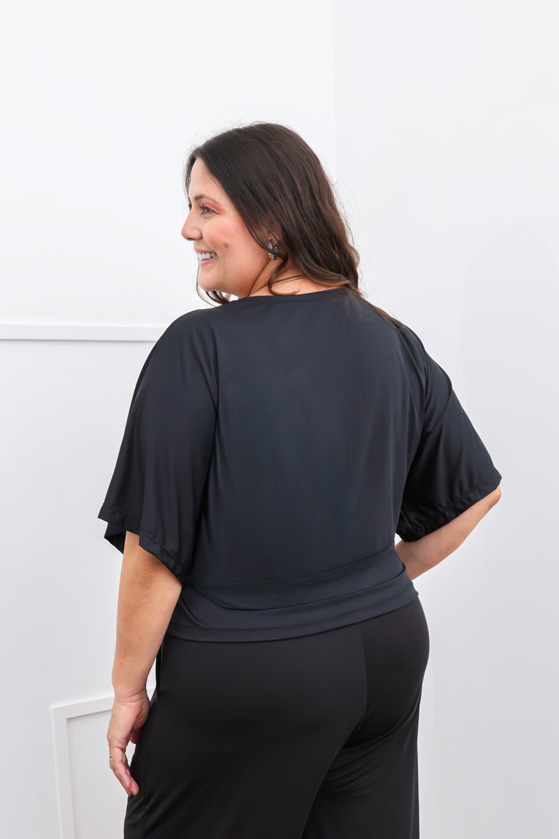 Blusa Cristina - Com Manga Morcego Gola V em Malha Confort - Naguirre Shop