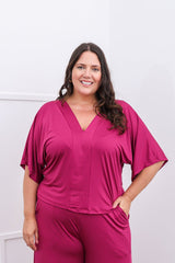 Blusa Cristina - Com Manga Morcego Gola V em Malha Confort - Naguirre Shop