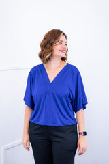 Blusa Cristina - Com Manga Morcego Gola V em Malha Confort - Naguirre Shop