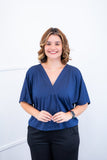 Blusa Cristina - Com Manga Morcego Gola V em Malha Confort - Naguirre Shop