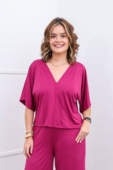 Blusa Cristina - Com Manga Morcego Gola V em Malha Confort - Naguirre Shop