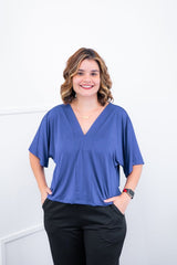 Blusa Cristina - Com Manga Morcego Gola V em Malha Confort - Naguirre Shop