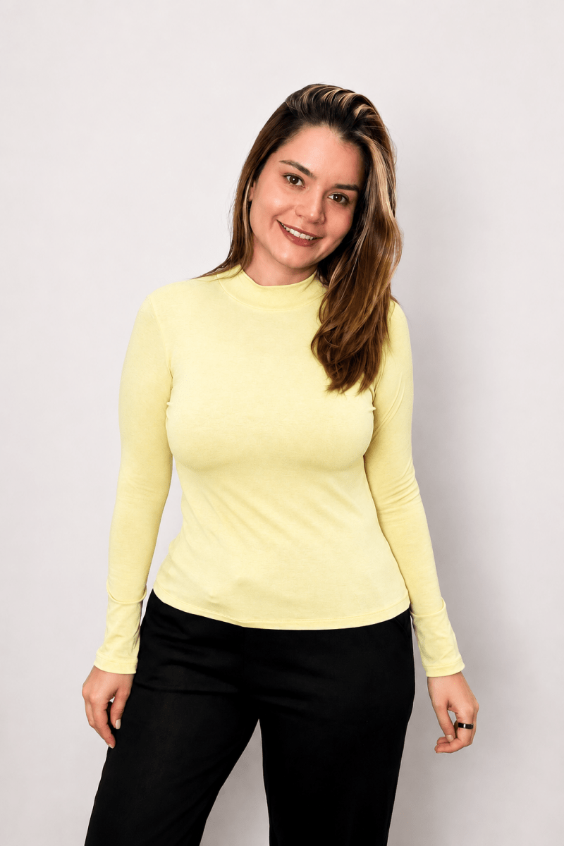Blusa Donna na cor Amarelo Manteiga, foto 1 de 2