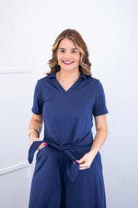 Blusa Elisa – Decote V com Amarração na Frente em Malha Confort - Naguirre Shop