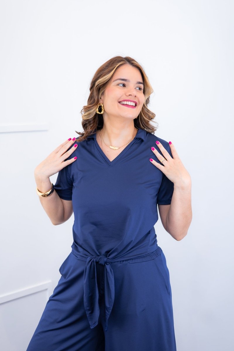 Blusa Elisa – Decote V com Amarração na Frente em Malha Confort - Naguirre Shop