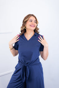 Blusa Elisa – Decote V com Amarração na Frente em Malha Confort - Naguirre Shop