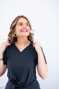 Blusa Elisa – Decote V com Amarração na Frente em Malha Confort - Naguirre Shop