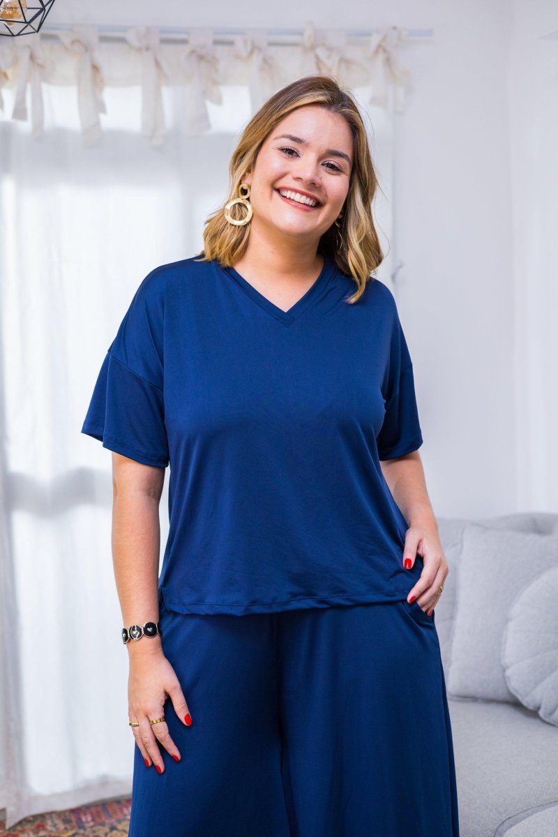 Blusa Estela - Com Decote V Em Malha Confort - Naguirre Shop