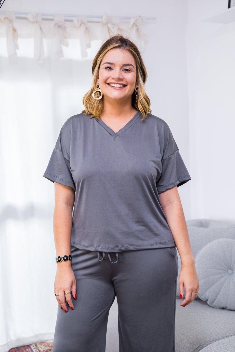 Blusa Estela - Com Decote V Em Malha Confort - Naguirre Shop