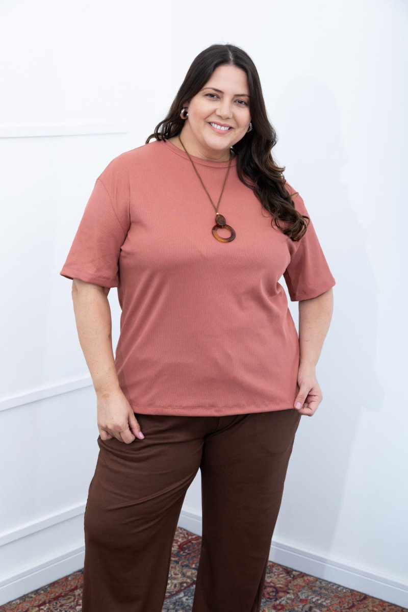 Blusa Ester – Oversized Gola Redonda em Canelado Flex - Naguirre Shop