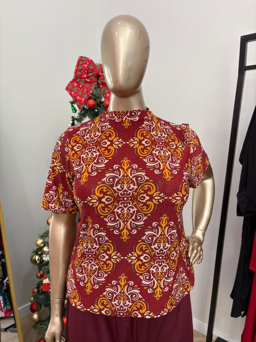 Blusa Exclusiva – Feminina em Malha Confort com Gola Redonda - Naguirre Shop