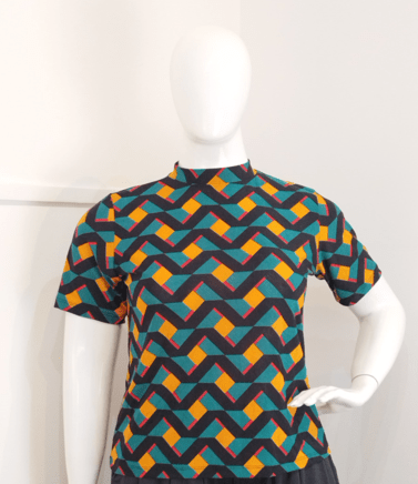Blusa Exclusiva – Feminina em Malha Confort com Gola Redonda - Naguirre Shop